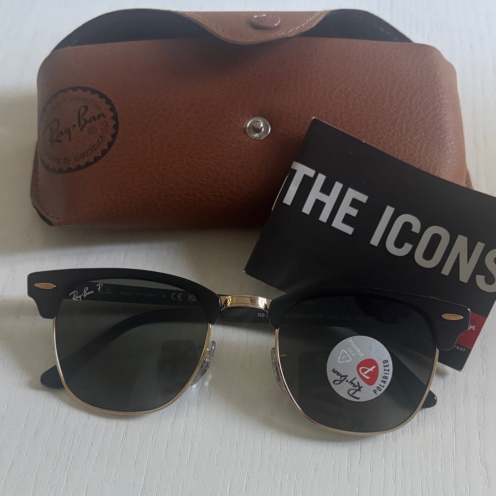 Ray-Ban Black and Gold Clubmaster  Polarized Sunglasses for Women